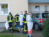 Senior (88) kracht mit Auto in Hauswand – Zwei Schwerverletzte